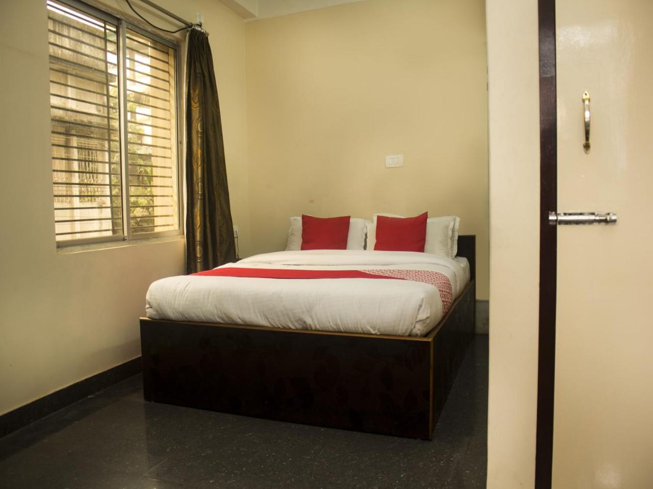 Oyo 13521 Sudhriti Hotel Siliguri Extérieur photo