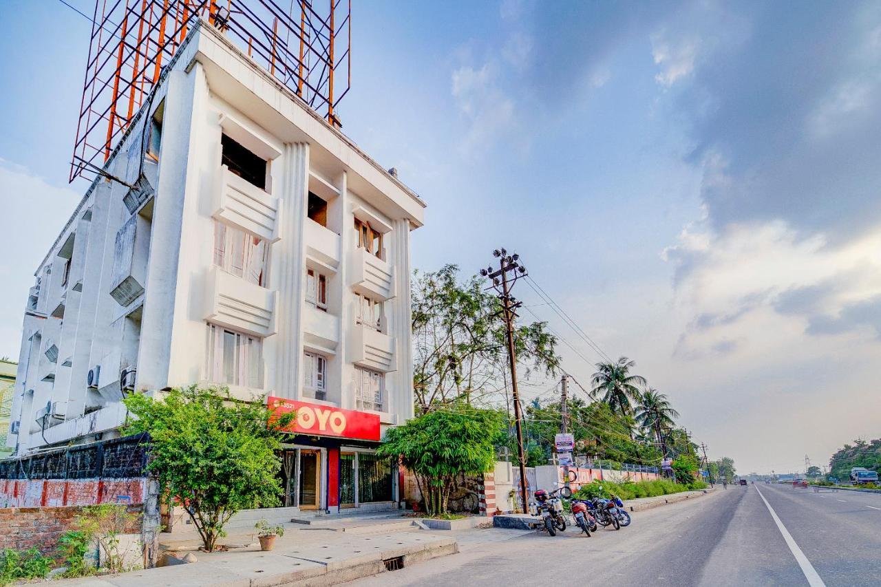Oyo 13521 Sudhriti Hotel Siliguri Extérieur photo
