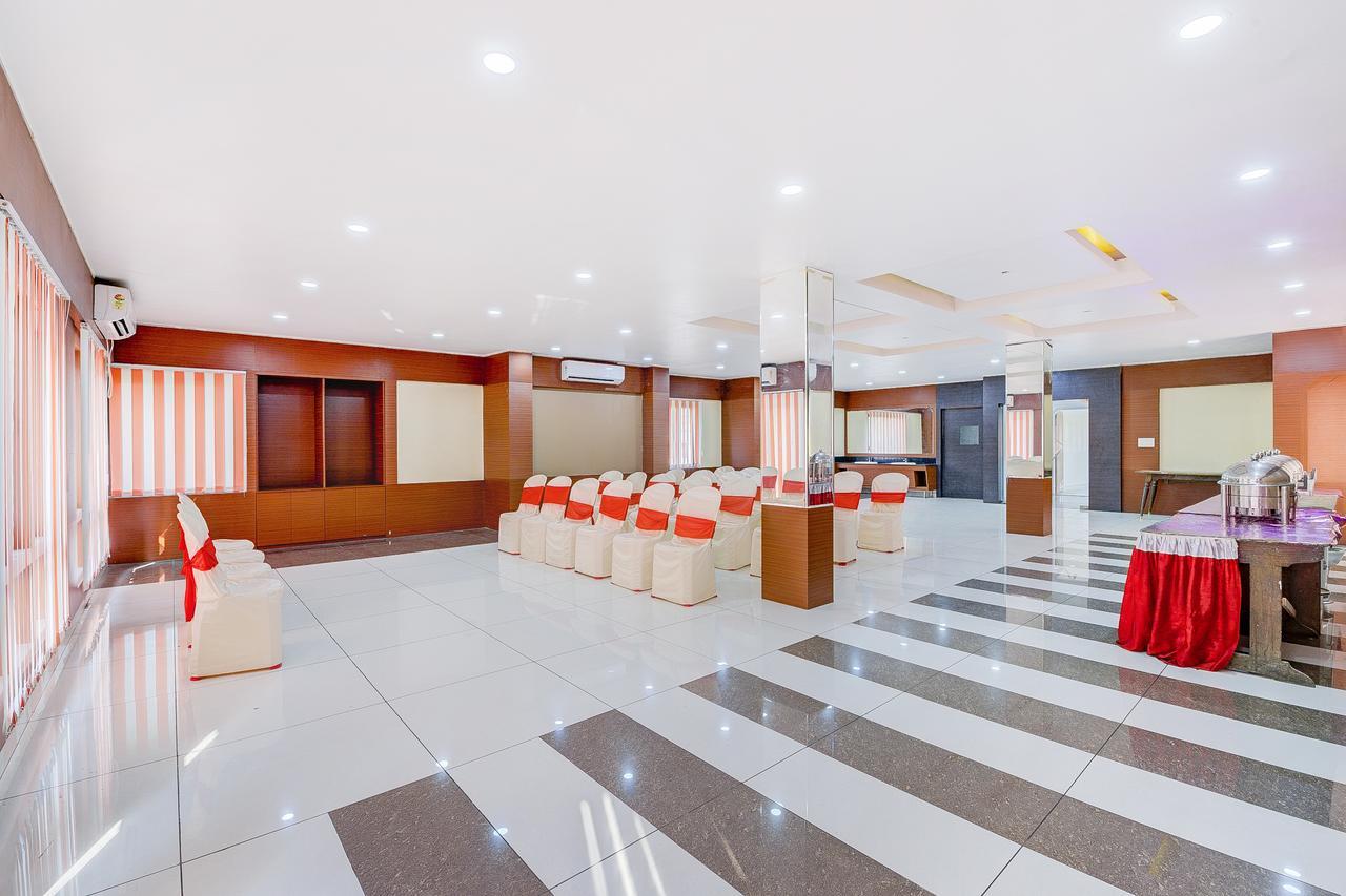 Oyo 13521 Sudhriti Hotel Siliguri Extérieur photo