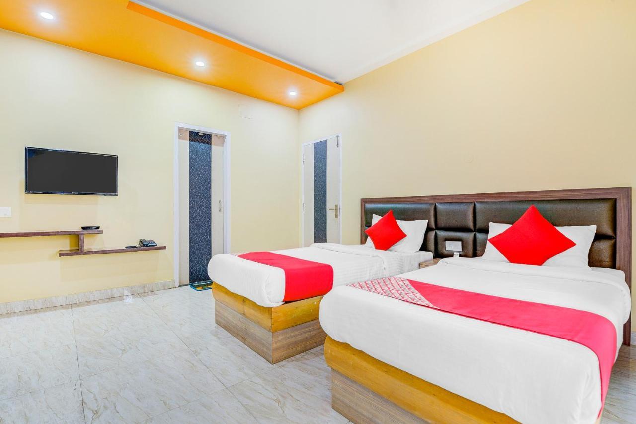Oyo 13521 Sudhriti Hotel Siliguri Extérieur photo